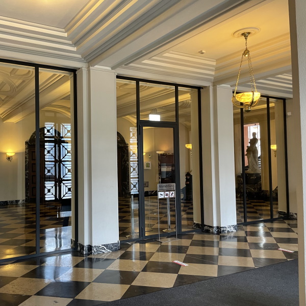 Sicherheitstrennwand und Sicherheitstüre | Zahldrehteller INTECH-ICS AG Porte et cloison